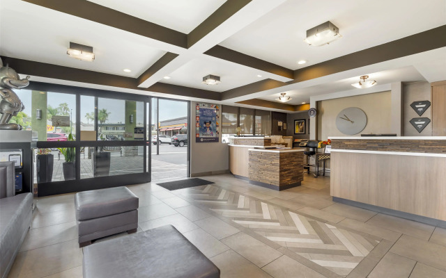 Best Western Plus Pavilions