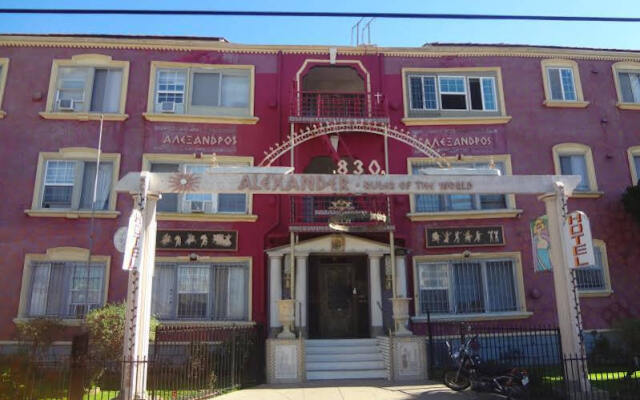 Hollywood Dream Suites Hotel