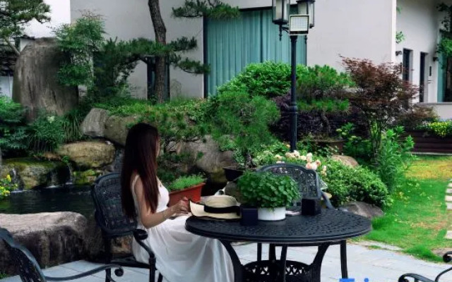 Yunshang Grassland Yinshe Courtyard Meisu