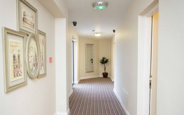 Select Serviced Apartments