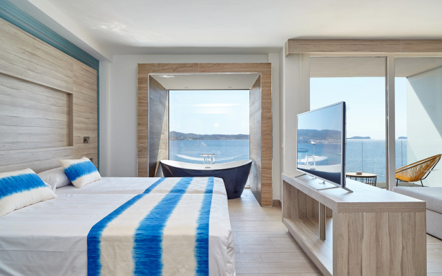 Sol Bahia Ibiza Suites