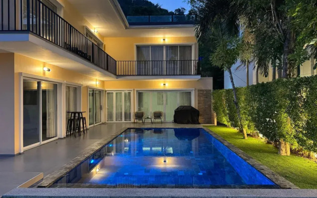 Luxury with Ocean Views&Private Rooftop