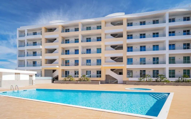 Lagos Marina View 2 With Pool by Homing