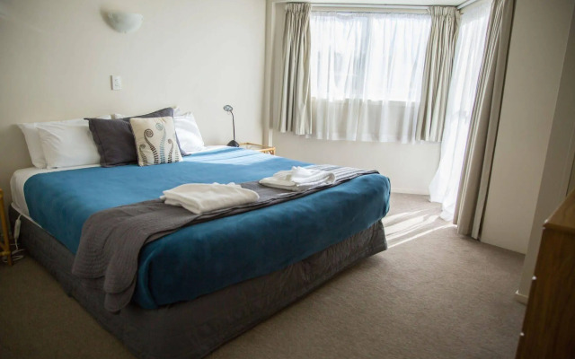 Waterfront Apartments Whitianga