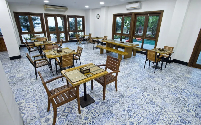 Seasons Hotels And Resort- Ngapali