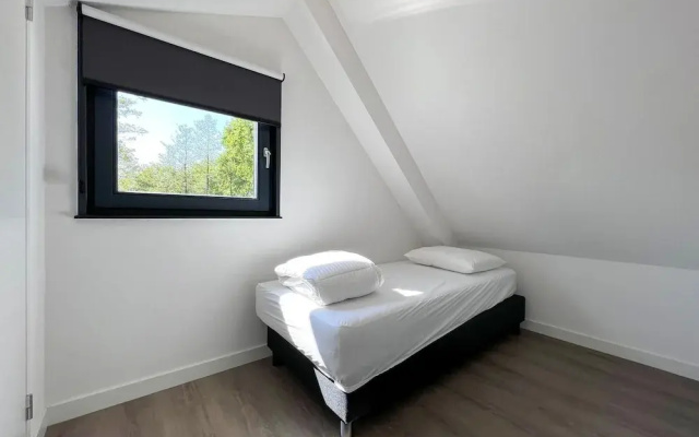 Eco-friendly Villa With Terrace and Garden