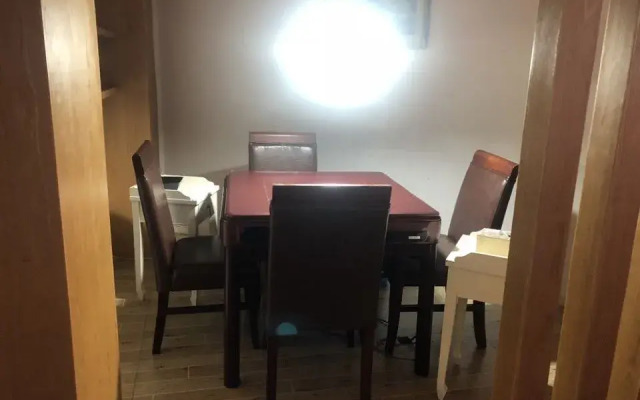 Jialun Gainian Hotel