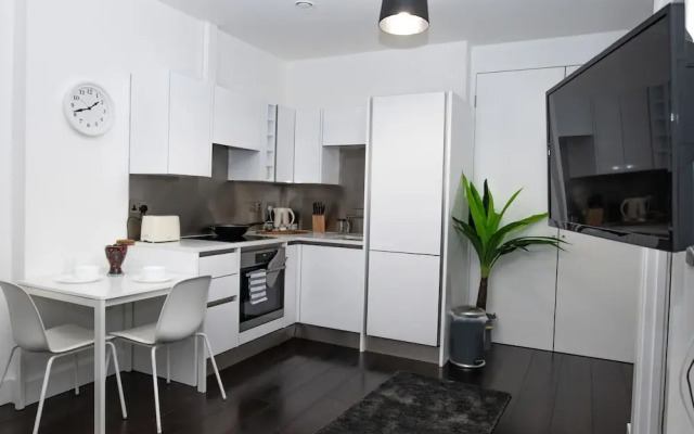 Kings Road Apartment 2