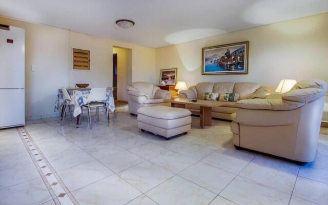Bright apartment in Glyfada close to the sea