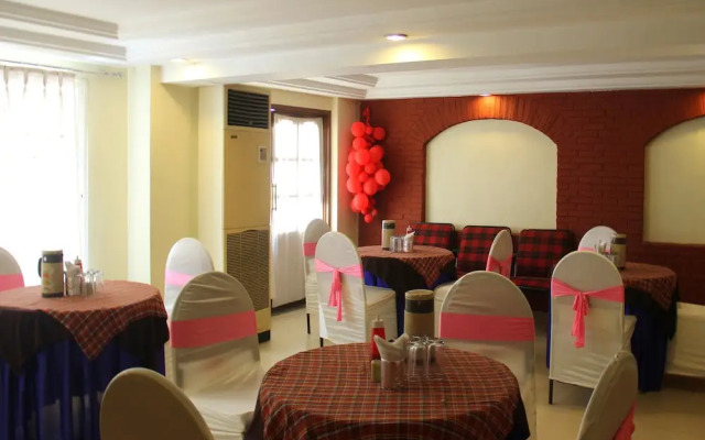 OYO 1697 Hotel PM Regency