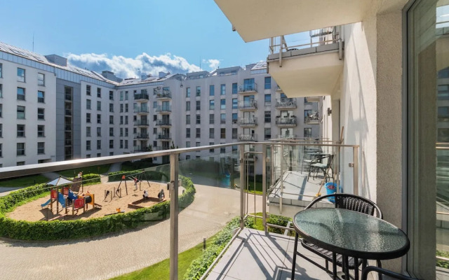Amber Port 12B by Grand Apartments