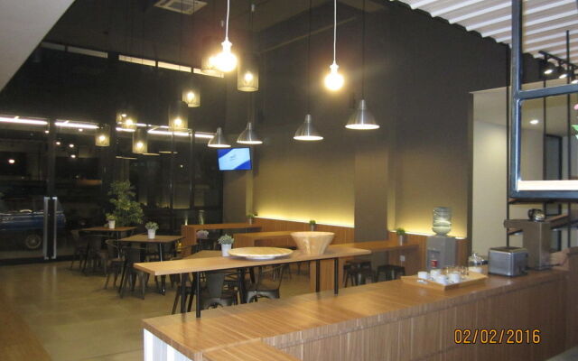 Maxley Hotel@Arjuna