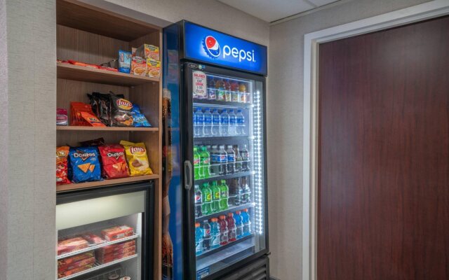 Fairfield Inn & Suites Memphis I-240 & Perkins