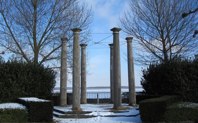 Hampshire Hotel - Newport Huizen
