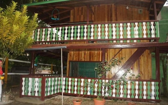 Alojamiento Rio Sabalo