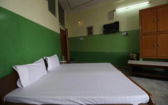 SPOT ON 38614 Shree Shyam Guest House