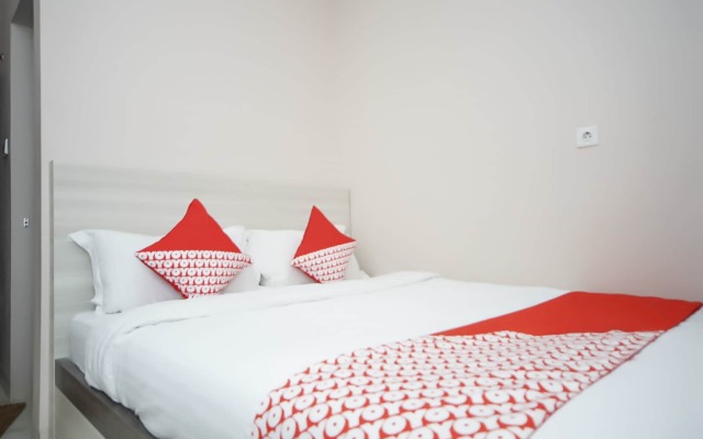 Super OYO 270 Madinah Residence Syariah