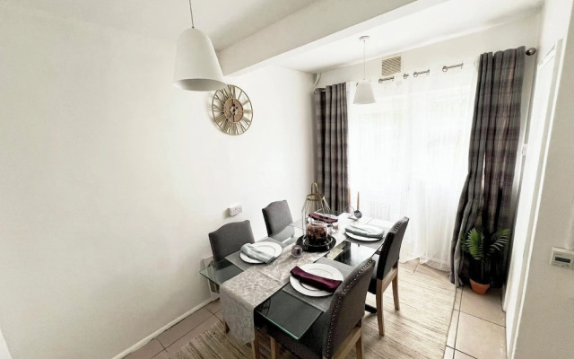 Suspire House -sleeps6-garden-bbq-coastal Retreat