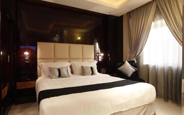 Almuhaidb Takhasosi Residence