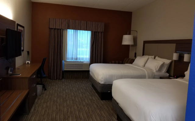 Holiday Inn Express Hotel & Suites Hillview by IHG
