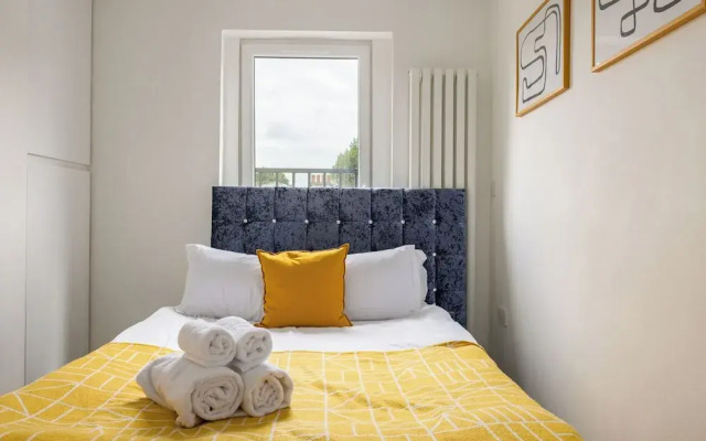 Picktheplace Kensington Lux Apartments II