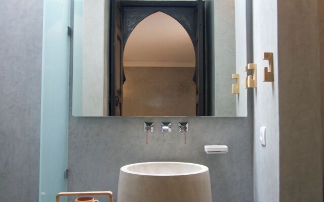 72 Hotel & Spa