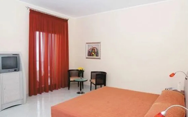 Meridian Hotel