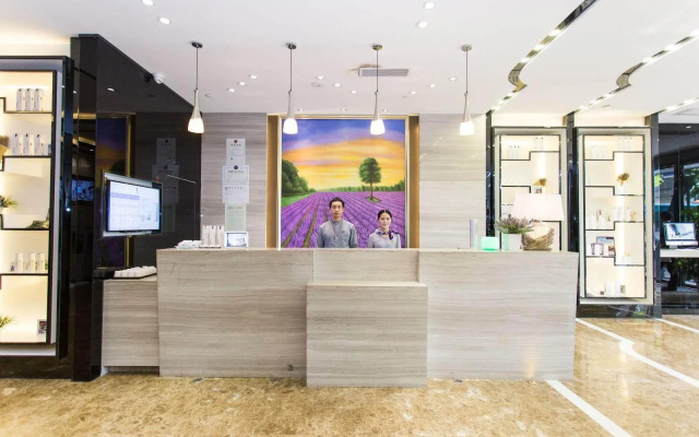 Lavande Hotel Guangzhou Zhongshanba Metro Station Branch – Lobby – Guangzhou