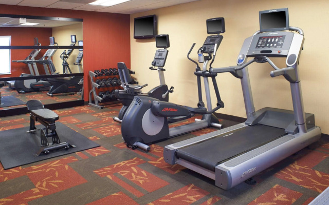 Courtyard by Marriott Columbus Dublin
