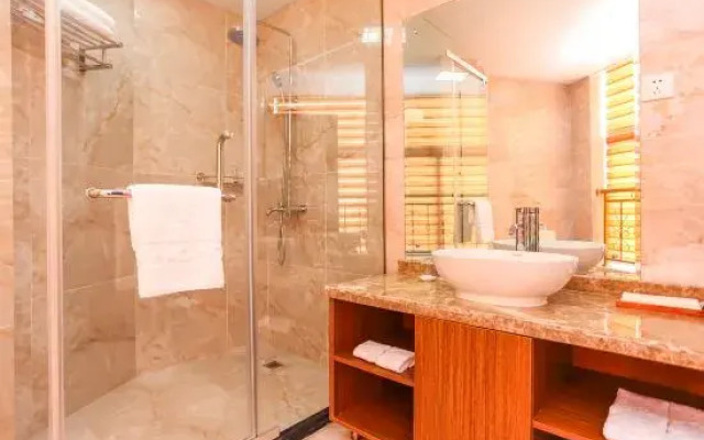 Tianhao Hotel