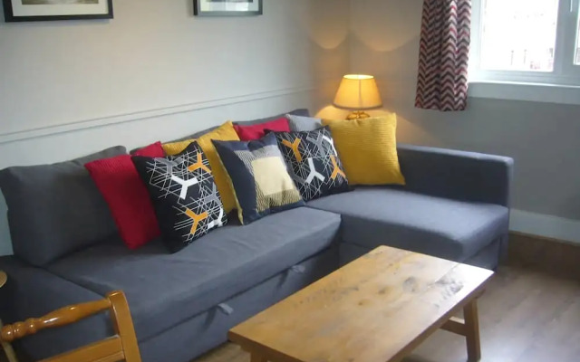 Dragon - Peat Road House 3 Bedroom Home