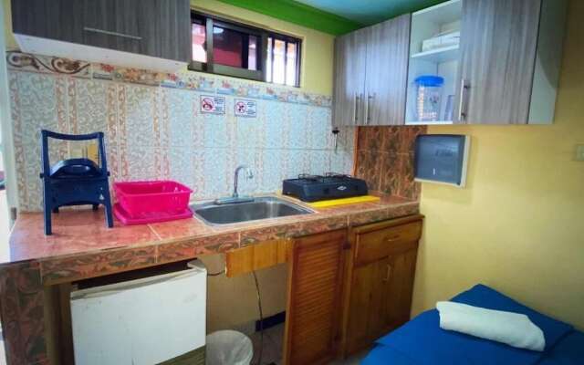Yellow Moon Guesthouse  Apartments