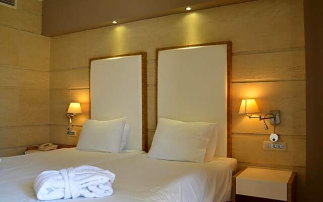 Mythos Beach Resort