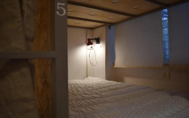 Sleep Studio Hostel
