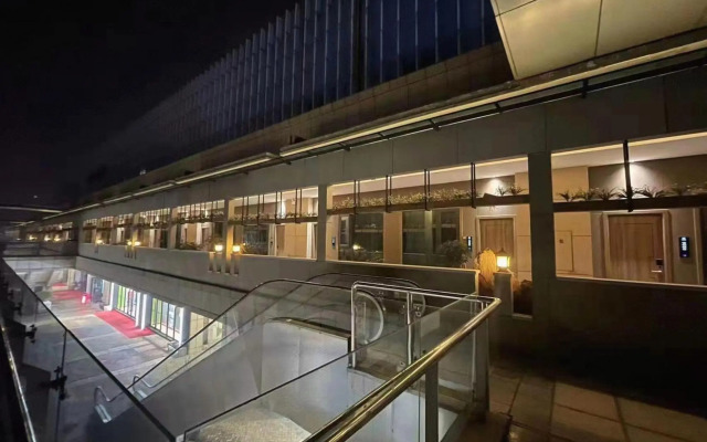 Xinzheng Mo Ran  Hotel