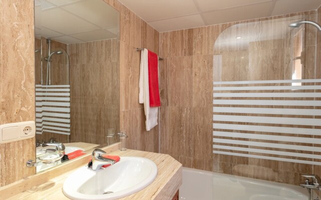 Elviria Marbella Luxury Penthouse Two Rooms PARKING and Golf