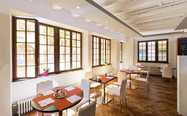 Hôtel de l'Europe by Happyculture