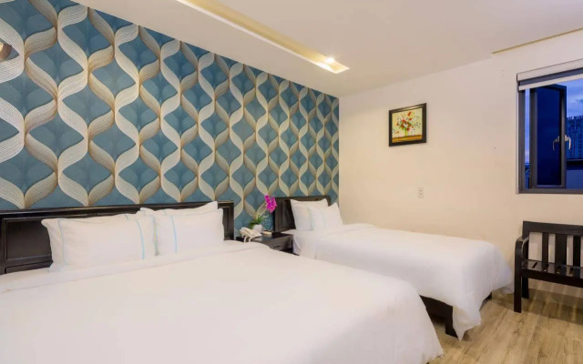 La Maison Da Nang Beach