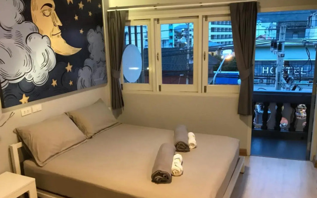 The Moon Hostel Hua Hin