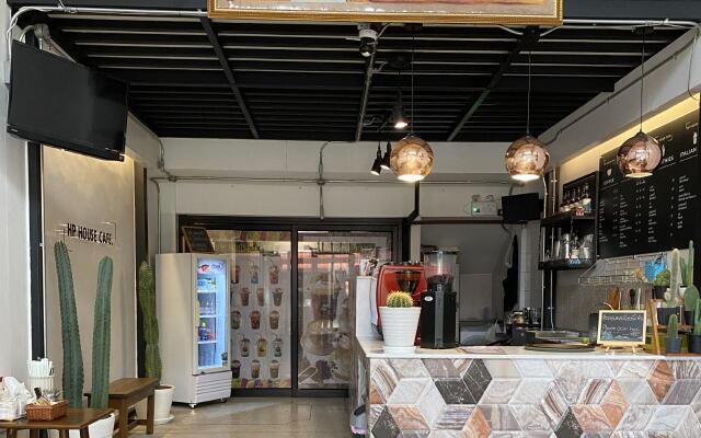 HP House Cafe