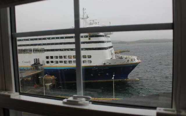 Starboard Side Guest House