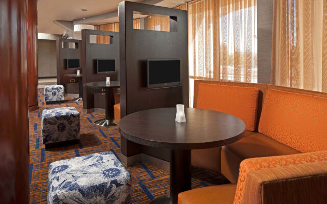 Courtyard By Marriott Farmington