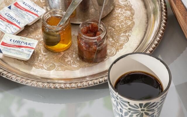 Lefka Hotel, Apartments & Studios