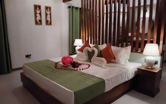 River Shades Hotel