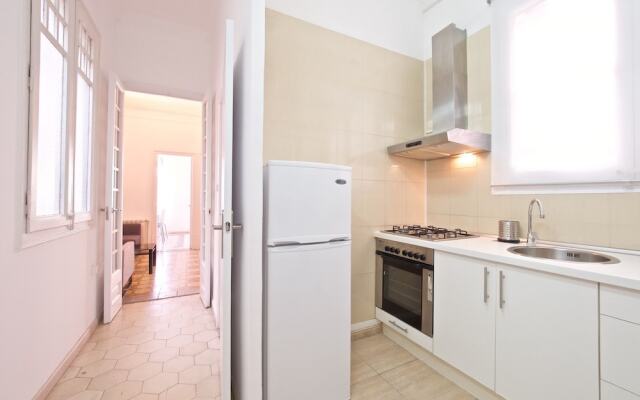 Gaudi Eixample Apartment