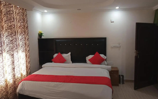 OYO 26696 Hotel Mountain Trail