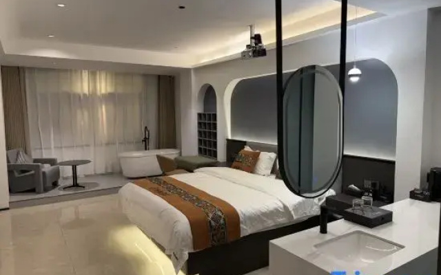 L Intelligent Hotel