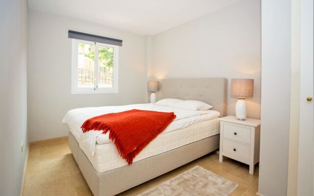 Beautiful and Spacious, 3 bedroom apartment LA23