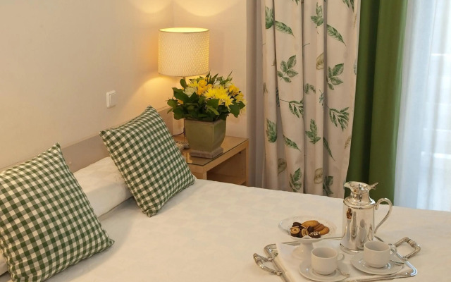 The Park Hotel Piraeus