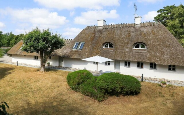 Rustic Holiday Home in Hovedstaden With Whirlpool